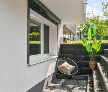 Frisch sanierte 3-Zimmer Wohnung mit Terrasse in Alt-Hürth mit Luxu... - Photo 1
