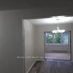 14 TOFIELD CRESCENT - Photo 1