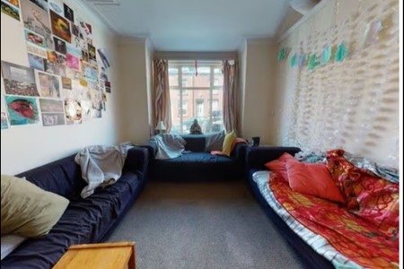 6 Bedroom Student Properties Hyde Park - Photo 3