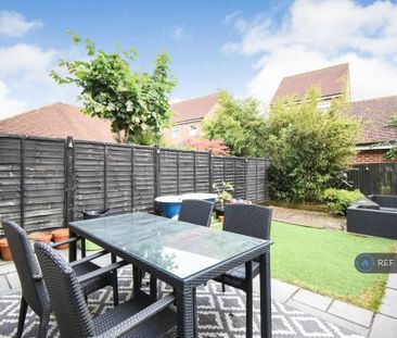 1 bedroom in a house share to rent - Photo 5