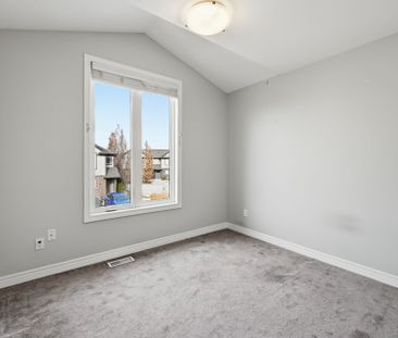 For Lease - 7768 Ascot Circle Unit# 26, Niagara Falls, Ontario - Photo 4