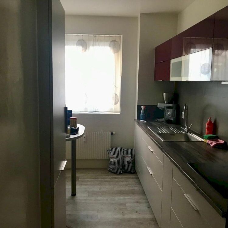 Magnifique 4 pièces dans un quartier calme à Neuchâtel - Photo 2