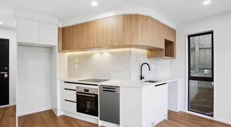 Brand New 1-Bedroom + Study Townhouse - Photo 5