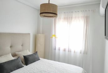 2 BEDROOM APARTMENT - TORRE DE LA HORADADA