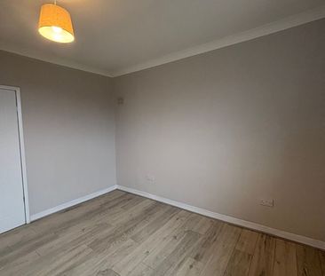 3 Bed Flat, Meiklerig Crescent, G53 - Photo 4