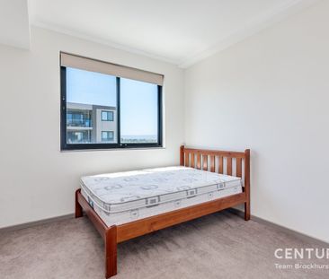 CENTRAL APARTMENT LIVING! Available from 20th April 2026. - Photo 5