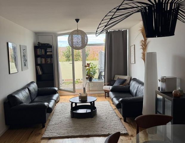 Befristete Miete: Möblierte 64qm Wohnung mit Balkon und Tiefgarag - Photo 1