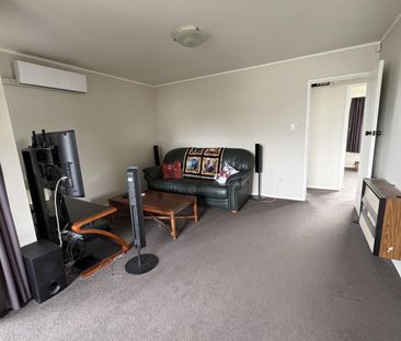 Comfortable & Convenient Living in Popular Pukete - Photo 6
