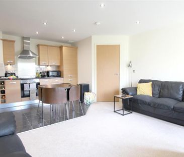 2 bedroom apartment to rent - Photo 4