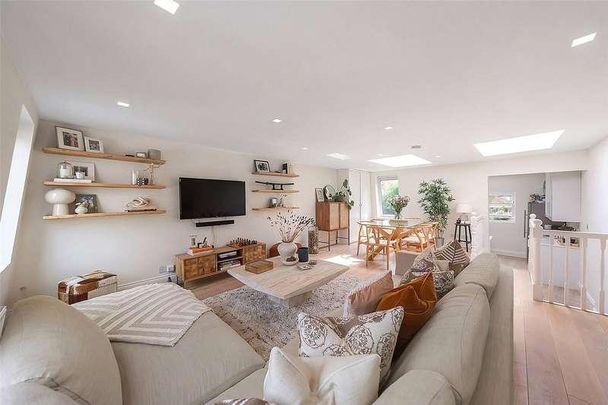 Stephendale Road, Fulham, London, SW6 - Photo 1