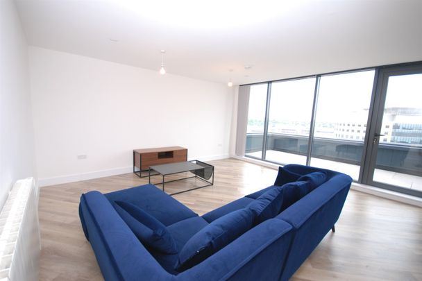 2 bed penthouse to rent in Regents Plaza, Regent Farm Road, Gosforth, NE3 - Photo 1