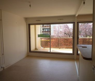 Location Appartement 2 pièces 50m² - Photo 2