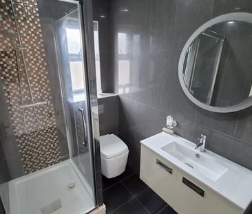 4 bedroom detached house to rent - Photo 5