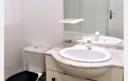 Location Studio Marseille 6ème - Photo 2