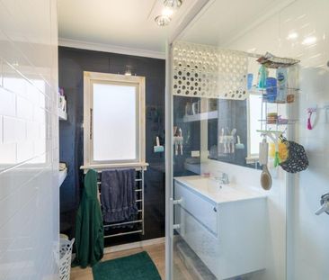 Discover comfortable family living - Photo 4