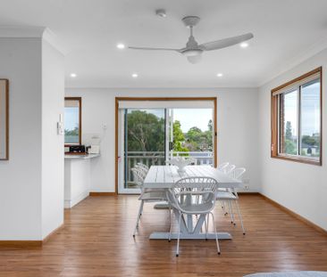 Spacious Coastal Living - Photo 2