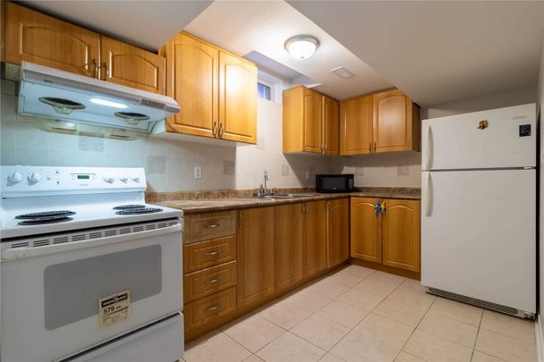 For Lease - 19 Cranberry Drive Unit# Basement, Toronto, Ontario - Photo 1