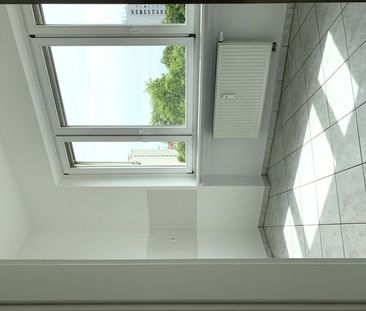 Schöne Wohnung sucht Mieter: interessante 2-Zimmer-Wohnung - Photo 1