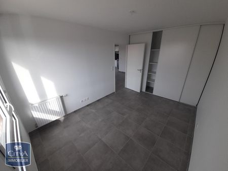 Location Appartement 2 pièces 47m² EAUNES 31600 - Photo 3
