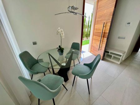 Luxury 3 room Detached House for rent in Finestrat, Valencia - Photo 4