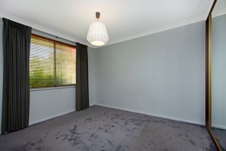 Charming Guildford Home - Photo 3