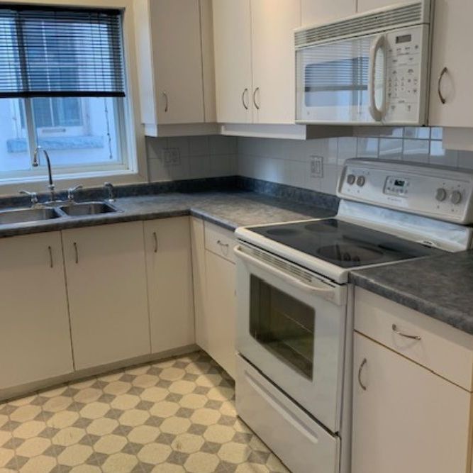 For Lease - 2 Undermount Avenue Unit# 1, Hamilton, Ontario - Photo 1