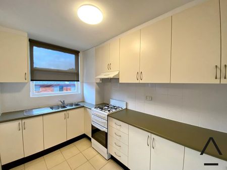 SPACIOUS TWO BEDROOM UNIT IN THE HEART OF BELMORE - Photo 3