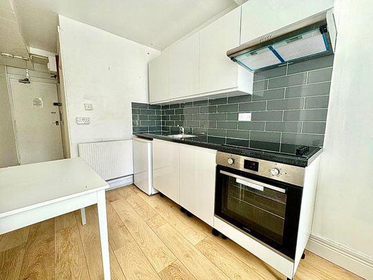 Kember Street, Islington, London, N1 - Photo 1
