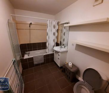Location Appartement 1 pièce 32m² LA SEYNE SUR MER 83500 - Photo 2