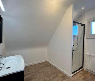 Location Maison 5 pièces 112m² ST NAZAIRE 44600 - Photo 2