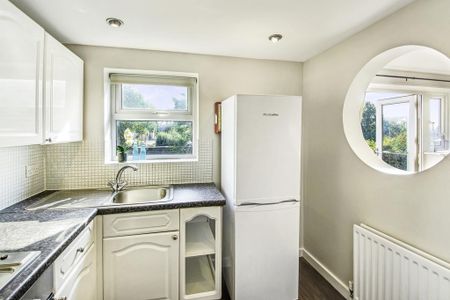 1 bedroom flat to rent - Photo 5