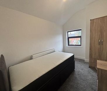 5 bedroom terraced house to rent - Photo 4