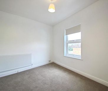3 bedroom end of terrace house to rent - Photo 6