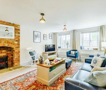 3 bedroom semi-detached house to rent - Photo 3