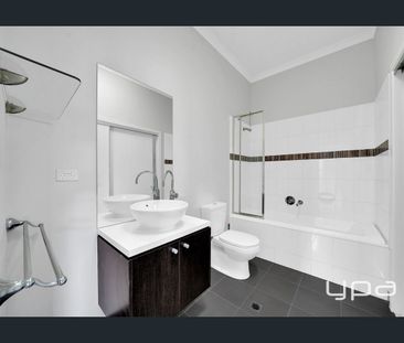 Modern 2-Bedroom Unit with Prime Location!! - Photo 4