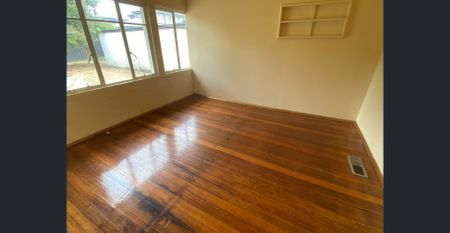 Spacious family home in Prime Maidstone Location - Photo 5