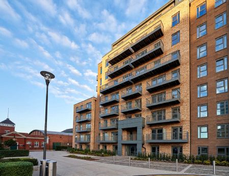 Fairbank House, 13 Beaufort Square, NW9 4FH - Photo 3