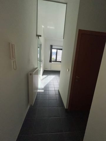 Appartement te huur - Photo 2