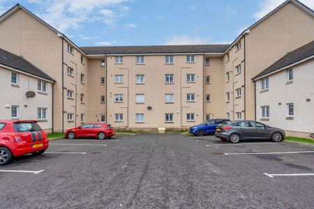 2 bedroom flat to rent - Photo 2