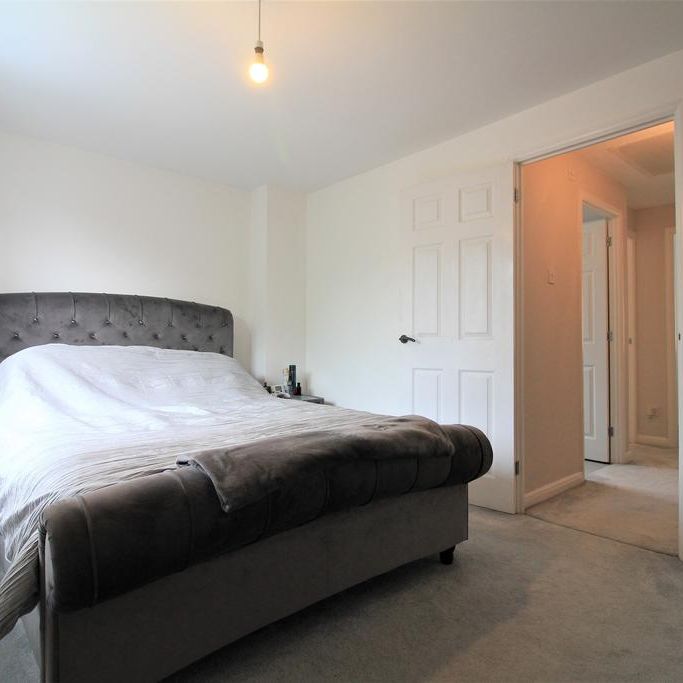 3 bedroom semi-detached house to rent - Photo 1