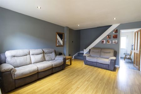 Mulberry Close, Hardwicke - Photo 4