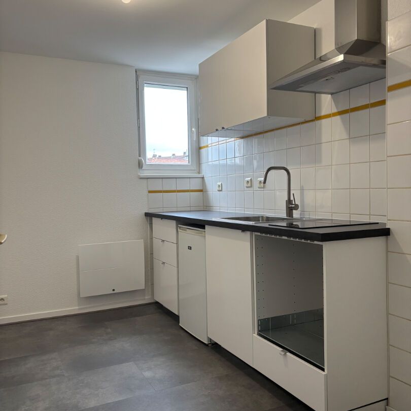 Location Appartement 1 pièce 44m² BESANCON 25000 - Photo 1