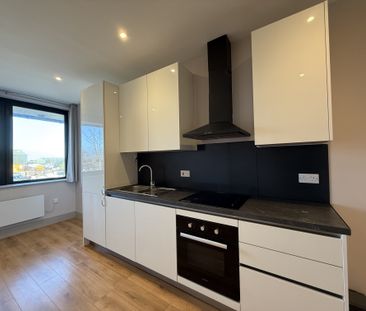 Quilters Way, Aylesbury, Stoke Mandeville - Photo 2