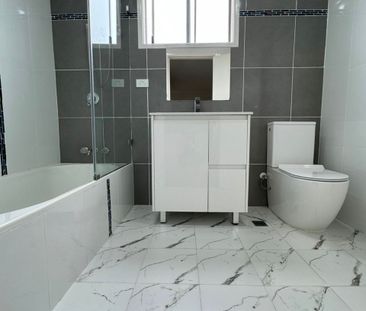 Modern&comma; Spacious Dual-Level Home&excl;&excl; - Photo 3
