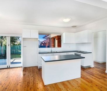 Tastefully Updated, Sun-Kissed, Character Filled And Private Three ... - Photo 3