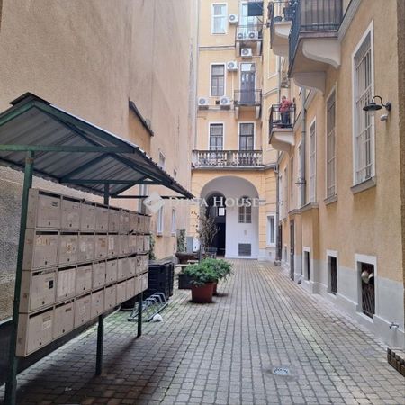 Kiadó jó állapotú lakás - Budapest V. kerület - Photo 2