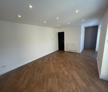 3 Bed Semi-Detached House, London, N13 - Photo 6