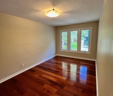 For Lease - 229 Church Street, Markham, Ontario - Photo 6