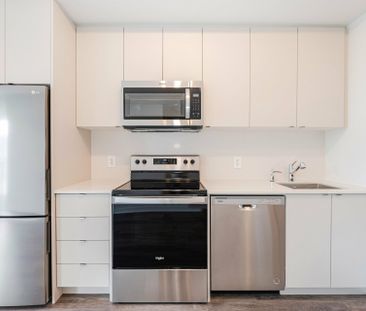 For Lease - 1440 Clarriage Court Unit# 216, Milton, Ontario - Photo 1