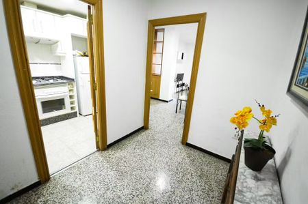 Carrer de Sant Vicent Màrtir, Valencia, Valencian Community 46007 - Photo 4